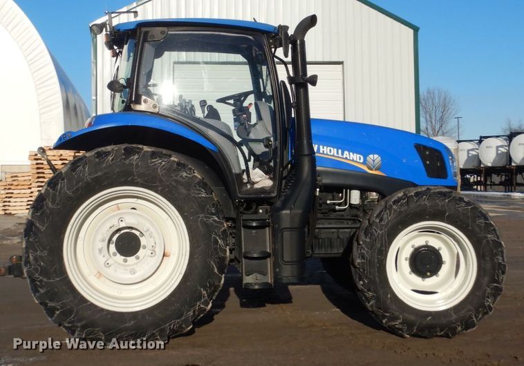 image for item HU9990 2013 New Holland T6.165  MFWD tractor
