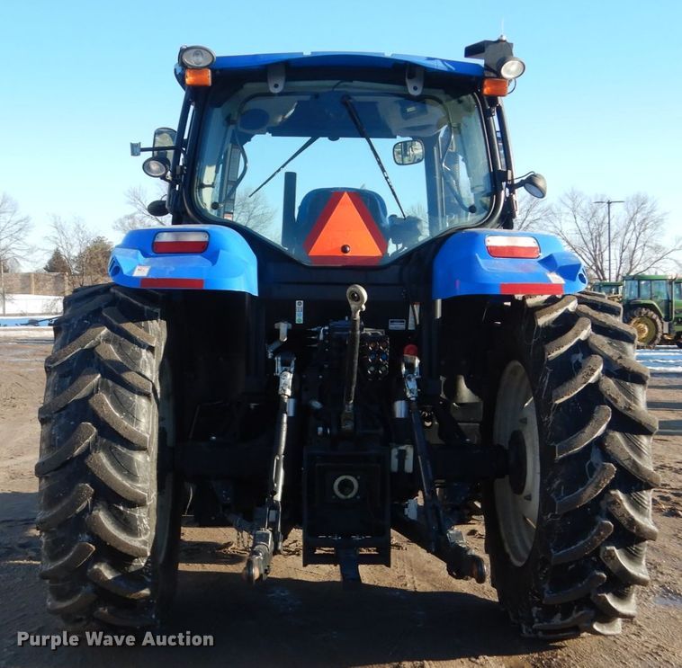 image for item HU9990 2013 New Holland T6.165  MFWD tractor