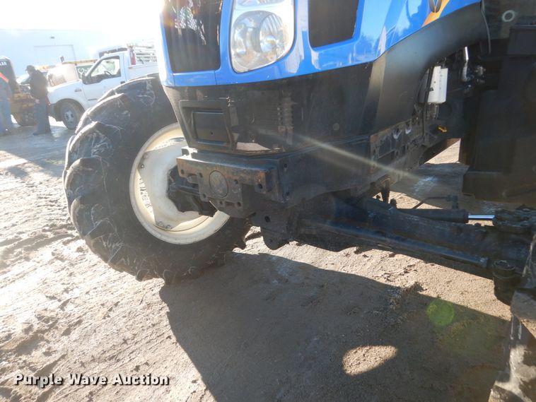 image for item HU9990 2013 New Holland T6.165  MFWD tractor