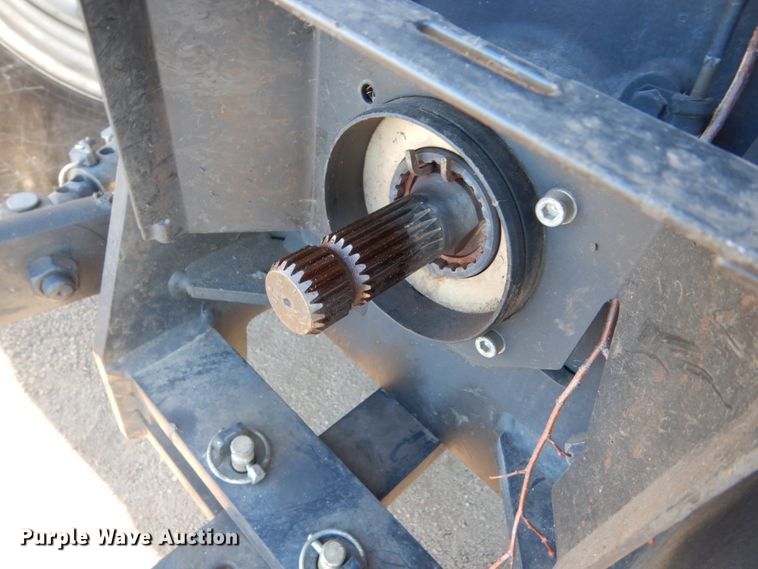 image for item HU9990 2013 New Holland T6.165  MFWD tractor