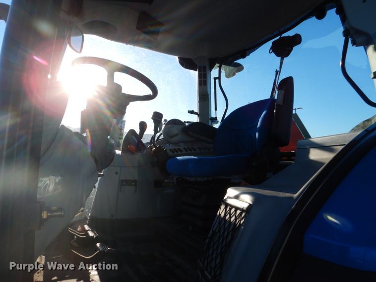 image for item HU9990 2013 New Holland T6.165  MFWD tractor