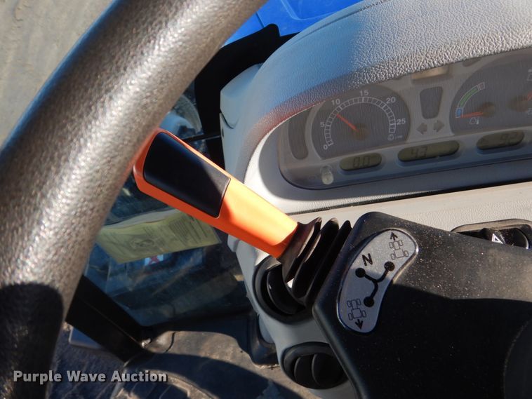 image for item HU9990 2013 New Holland T6.165  MFWD tractor