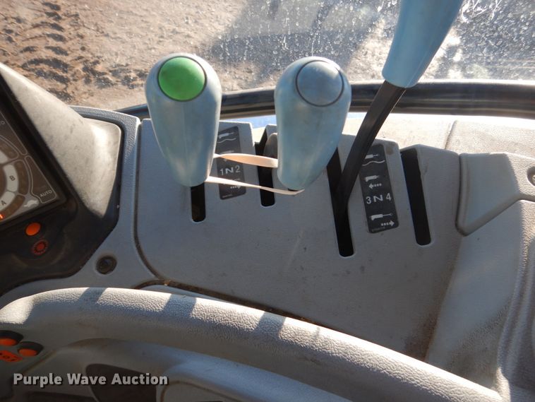 image for item HU9990 2013 New Holland T6.165  MFWD tractor