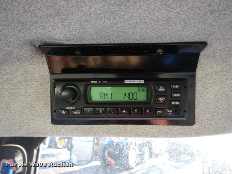 image for item HU9990 2013 New Holland T6.165  MFWD tractor