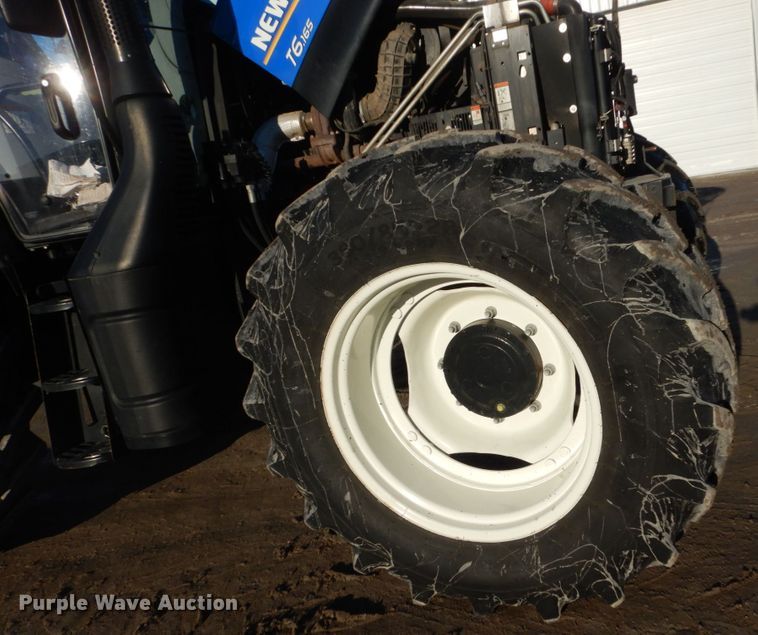 image for item HU9990 2013 New Holland T6.165  MFWD tractor