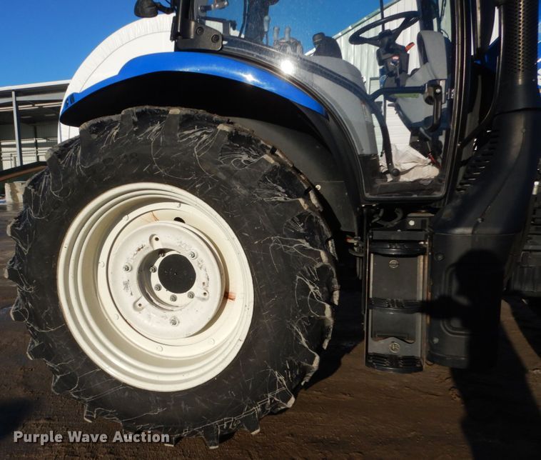 image for item HU9990 2013 New Holland T6.165  MFWD tractor