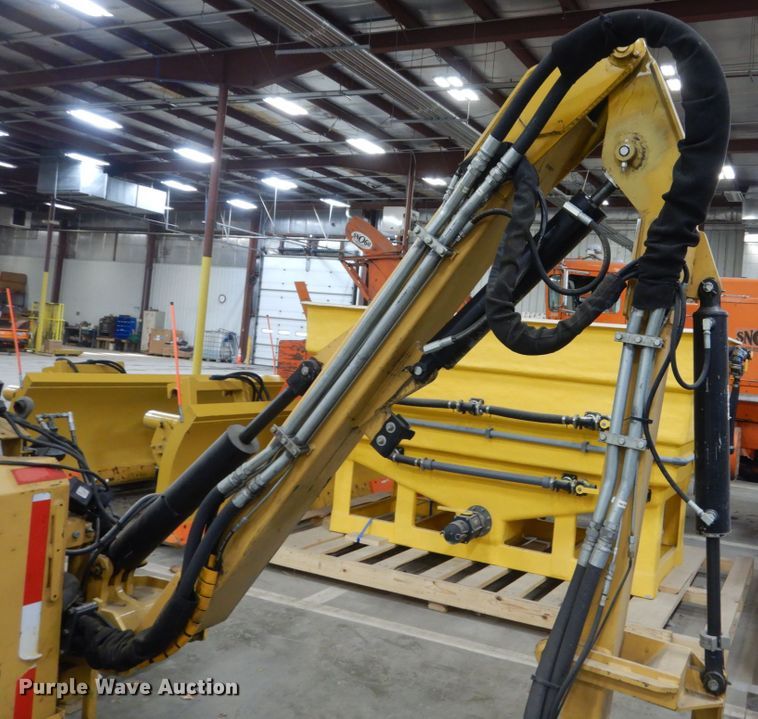 image for item IG9098 Diamond side boom rotary mower