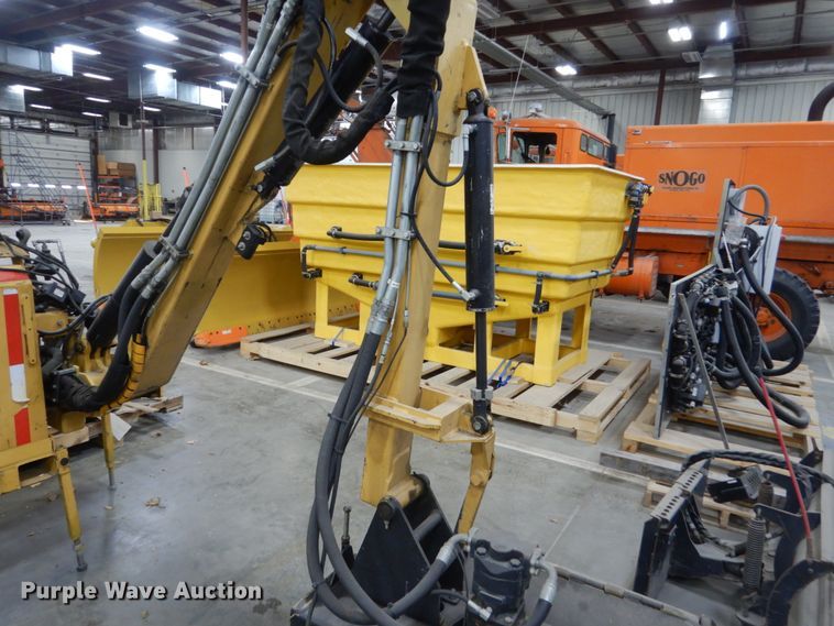 image for item IG9098 Diamond side boom rotary mower