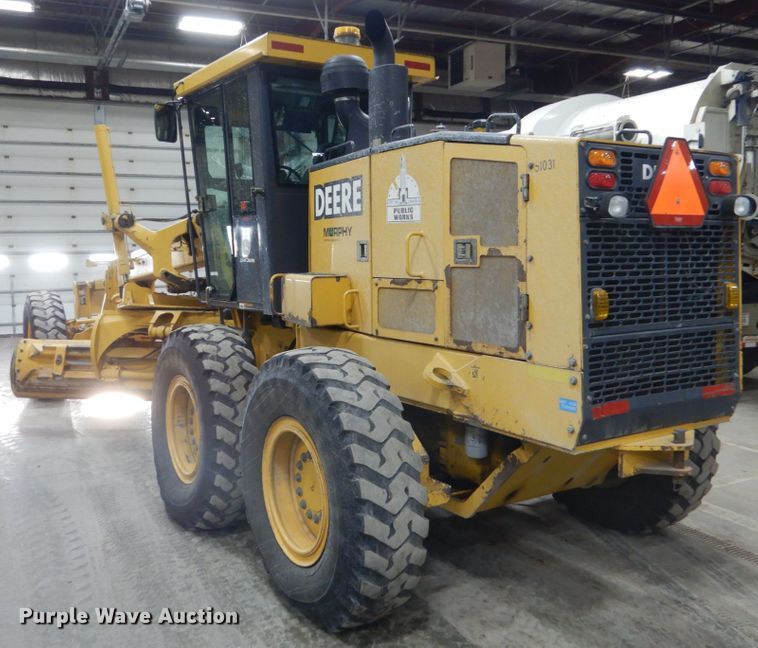 image for item IG9099 2004 John Deere 770CH Series II  motor grader