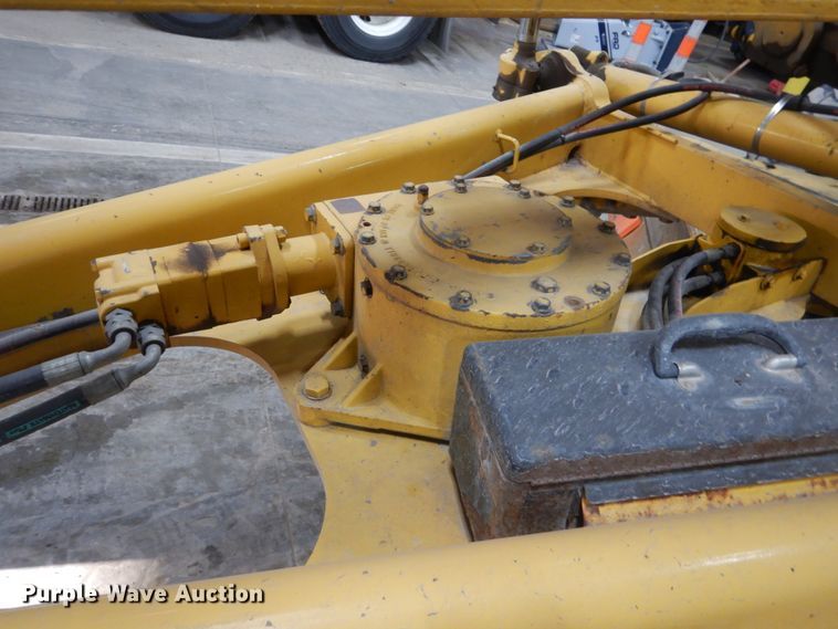 image for item IG9099 2004 John Deere 770CH Series II  motor grader