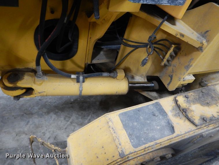 image for item IG9099 2004 John Deere 770CH Series II  motor grader