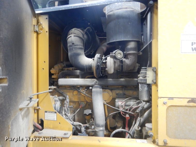 image for item IG9099 2004 John Deere 770CH Series II  motor grader