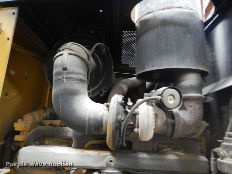 image for item IG9099 2004 John Deere 770CH Series II  motor grader