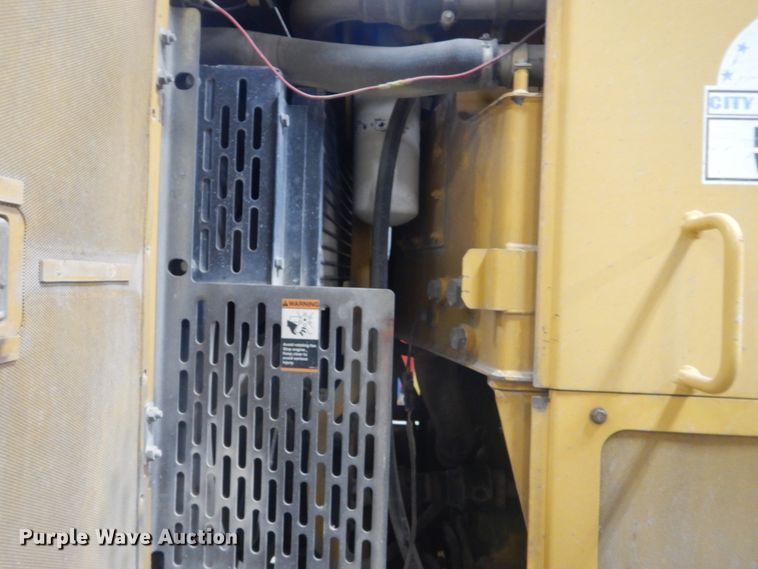 image for item IG9099 2004 John Deere 770CH Series II  motor grader