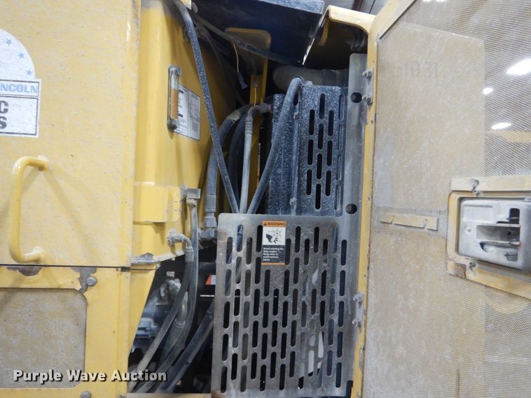 image for item IG9099 2004 John Deere 770CH Series II  motor grader