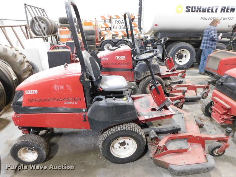 image for item IG9100 2011 Toro Groundmaster 3280D  lawn mower