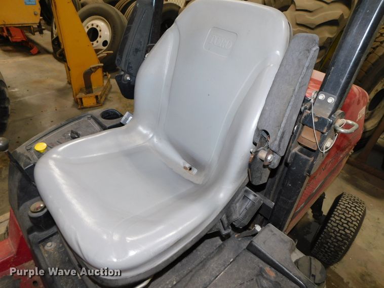 image for item IG9100 2011 Toro Groundmaster 3280D  lawn mower