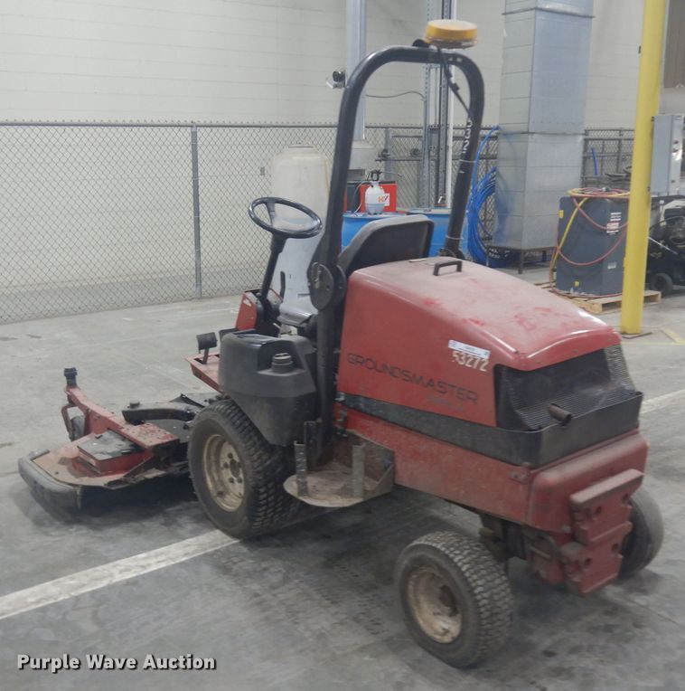 image for item IG9102 2010 Toro Groundmaster 3280D  lawn mower