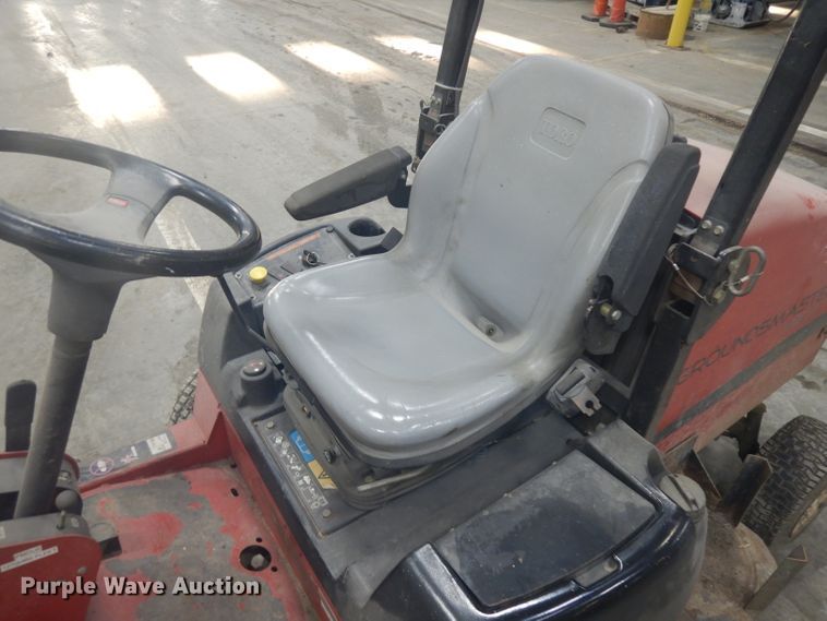 image for item IG9102 2010 Toro Groundmaster 3280D  lawn mower