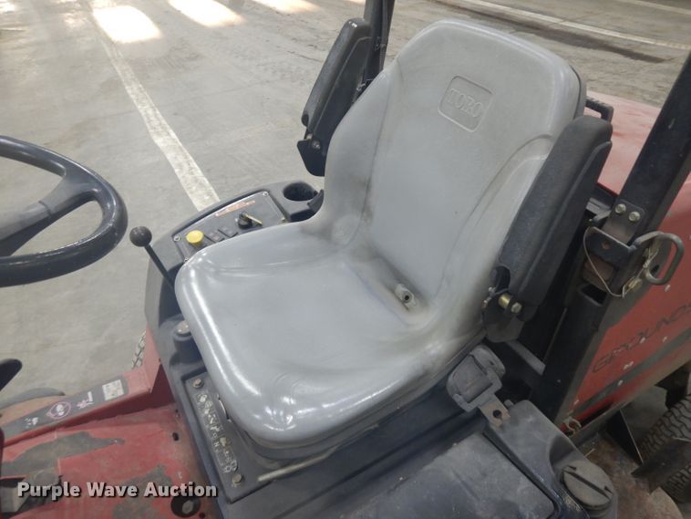 image for item IG9103 2012 Toro Groundmaster 3280D  lawn mower