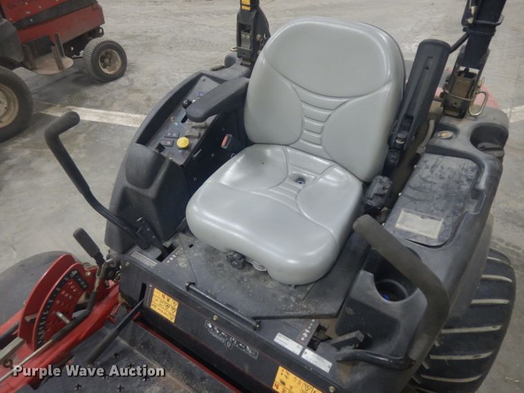 image for item IG9106 2012 Toro Groundmaster 7210  ZTR lawn mower