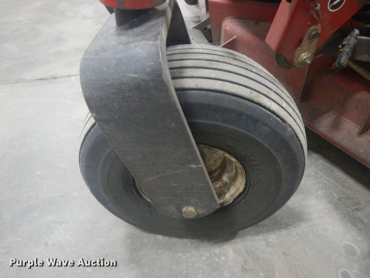 image for item IG9106 2012 Toro Groundmaster 7210  ZTR lawn mower