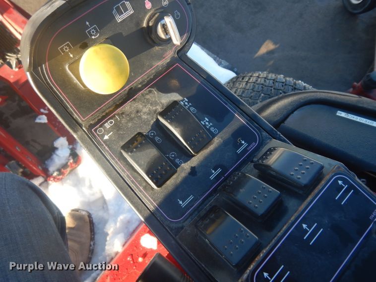 image for item IG9107 2009 Toro 5900D  lawn mower