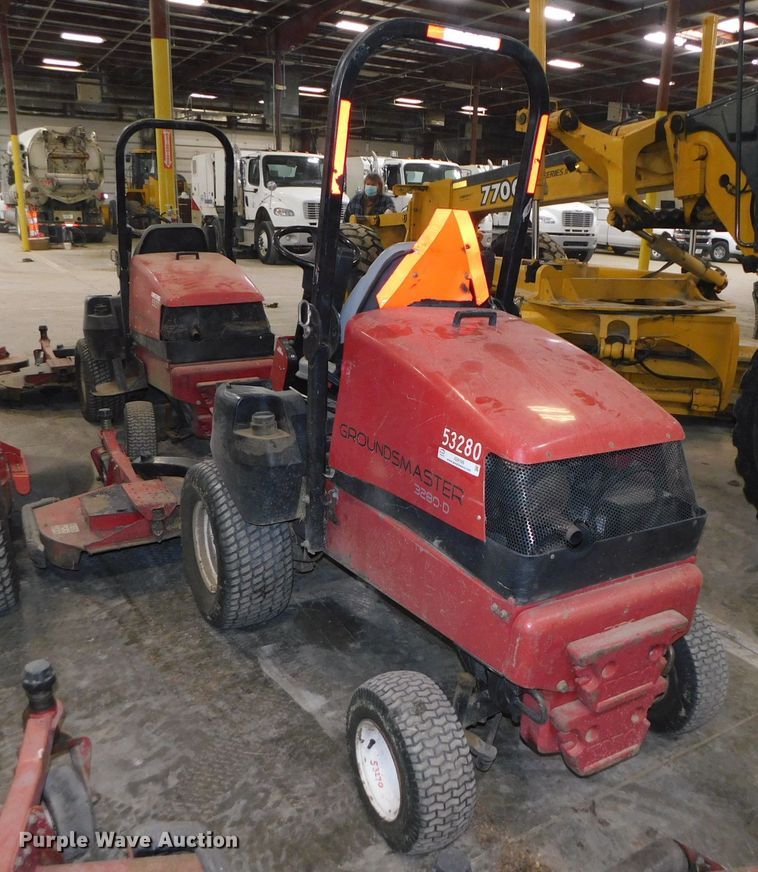 image for item IG9109 2012 Toro Groundmaster 3280D  lawn mower