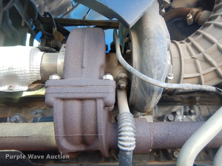 image for item IG9113 2013 New Holland T6.165  MFWD tractor