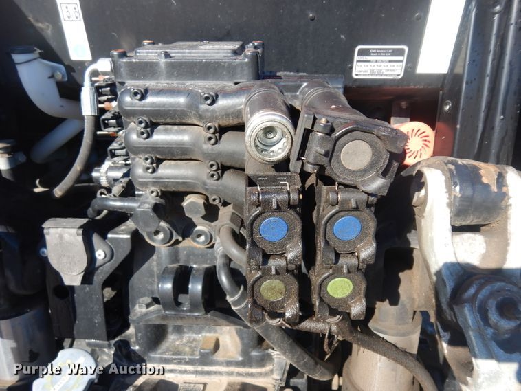 image for item IG9113 2013 New Holland T6.165  MFWD tractor