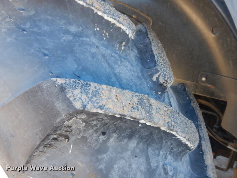 image for item IG9113 2013 New Holland T6.165  MFWD tractor