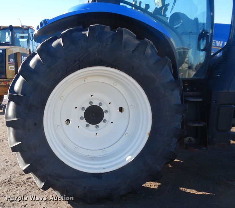 image for item IG9113 2013 New Holland T6.165  MFWD tractor
