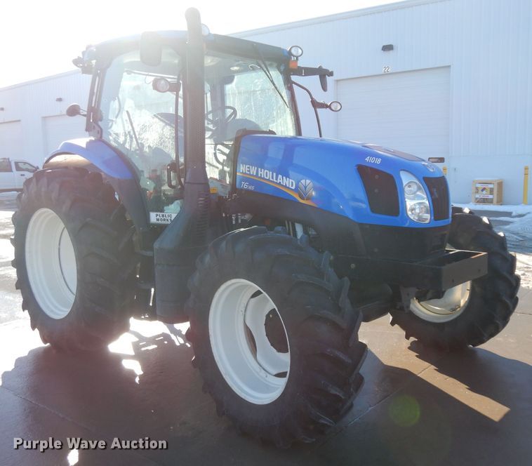 image for item IG9114 2013 New Holland T6.165  MFWD tractor