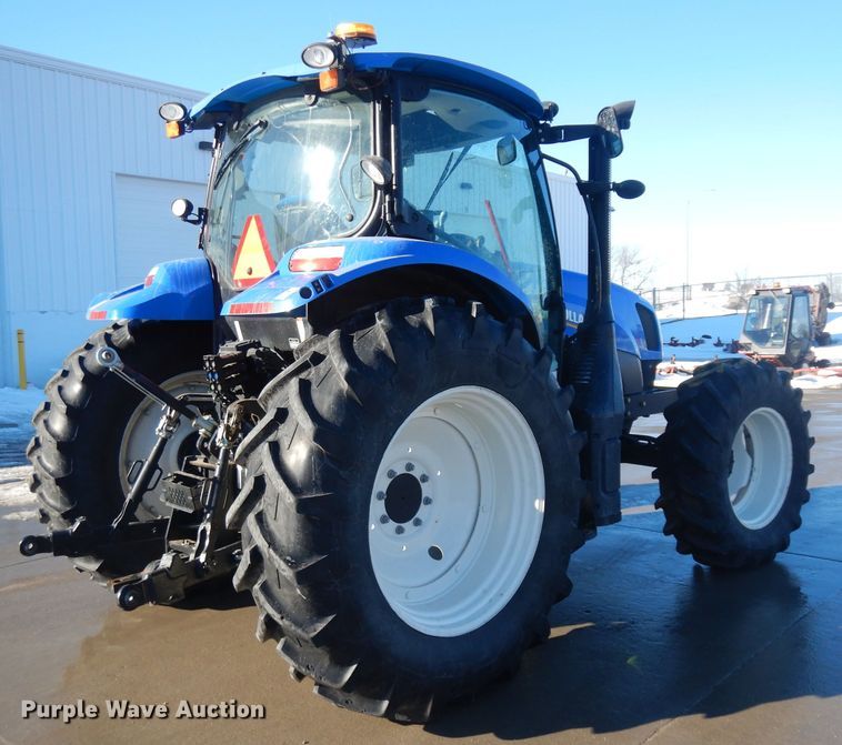 image for item IG9114 2013 New Holland T6.165  MFWD tractor