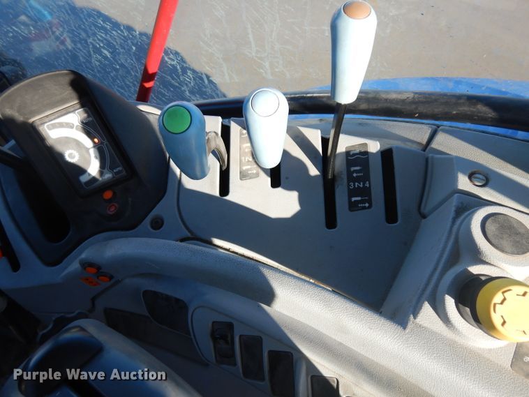 image for item IG9114 2013 New Holland T6.165  MFWD tractor