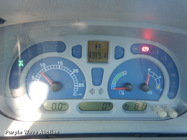 image for item IG9114 2013 New Holland T6.165  MFWD tractor