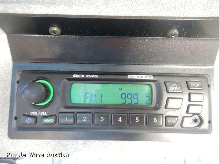 image for item IG9114 2013 New Holland T6.165  MFWD tractor