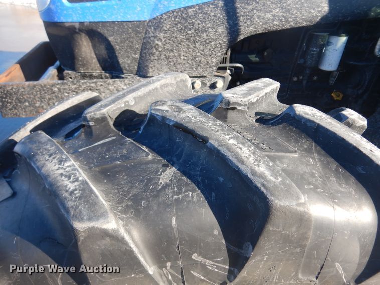 image for item IG9114 2013 New Holland T6.165  MFWD tractor