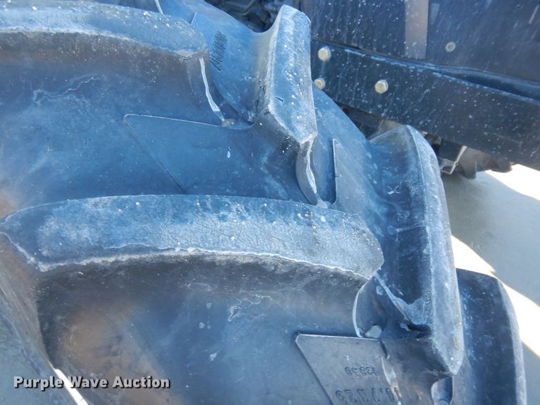 image for item IG9114 2013 New Holland T6.165  MFWD tractor