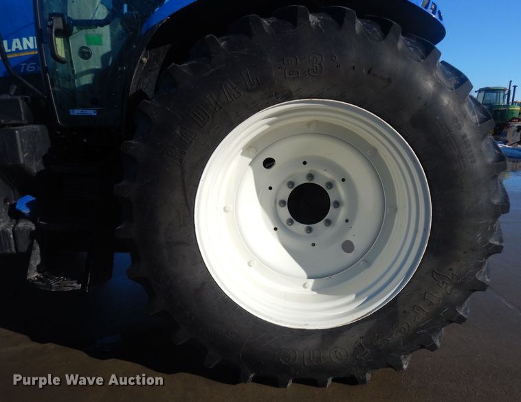 image for item IG9114 2013 New Holland T6.165  MFWD tractor