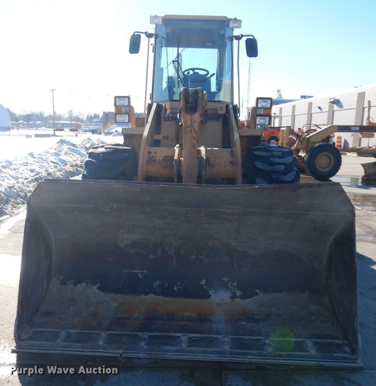 image for item IG9127 1995 Case 621B  wheel loader