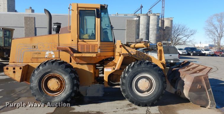 image for item IG9127 1995 Case 621B  wheel loader
