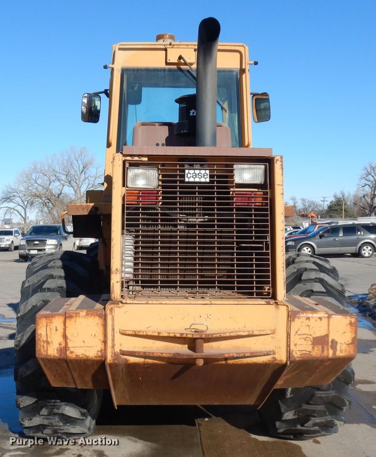 image for item IG9127 1995 Case 621B  wheel loader