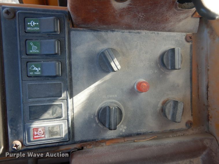 image for item IG9127 1995 Case 621B  wheel loader