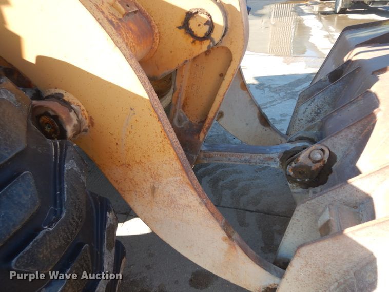 image for item IG9127 1995 Case 621B  wheel loader