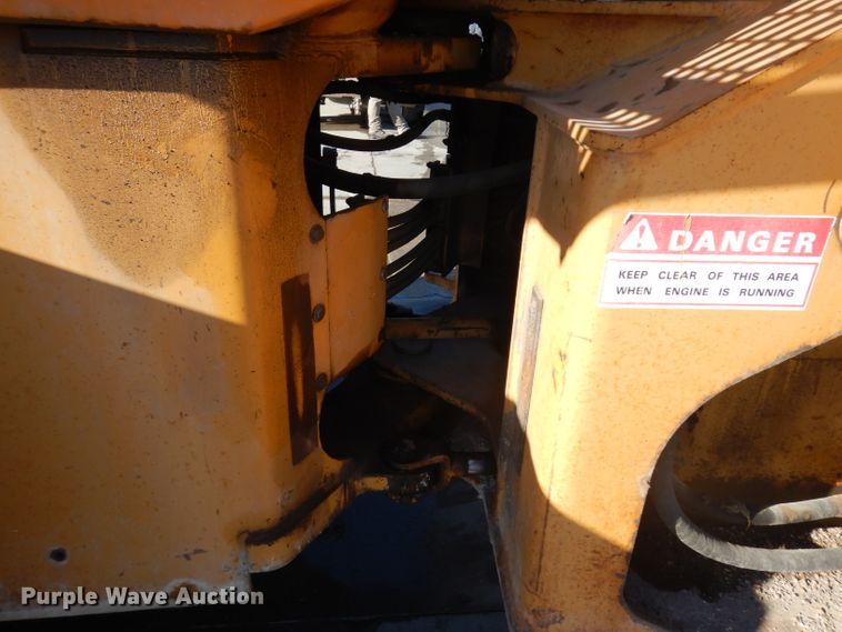 image for item IG9127 1995 Case 621B  wheel loader