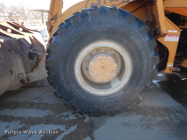 image for item IG9127 1995 Case 621B  wheel loader