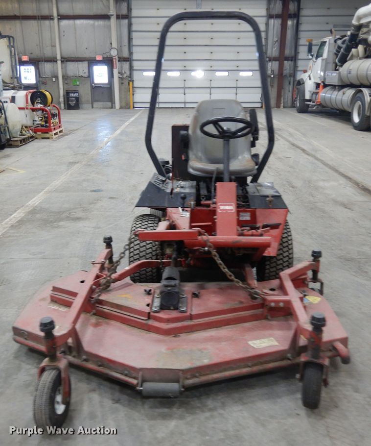 image for item IG9129 2010 Toro Groundsmaster 328D  lawn mower