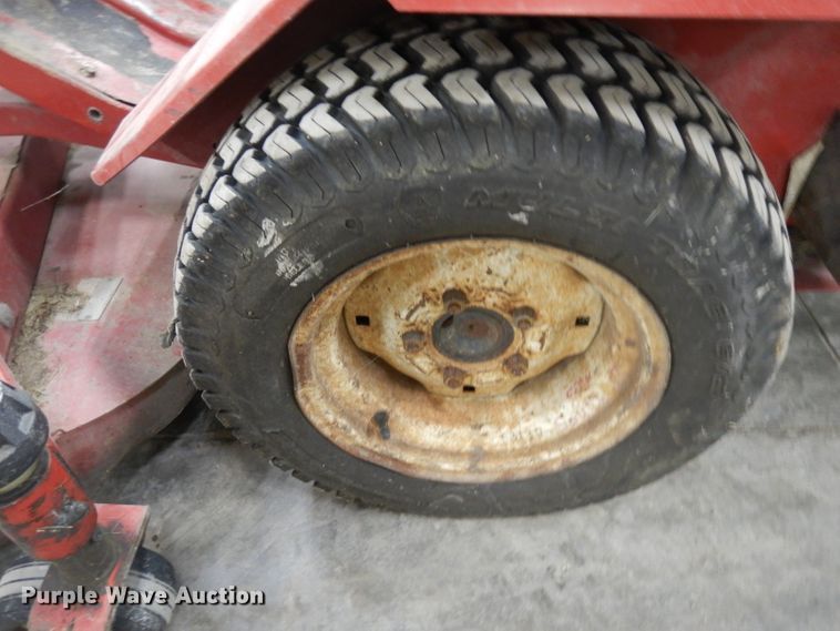 image for item IG9129 2010 Toro Groundsmaster 328D  lawn mower