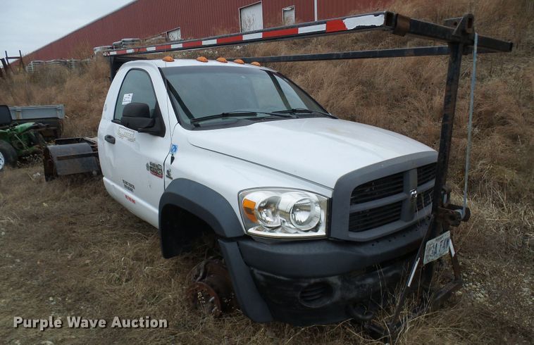 image for item DC2834 2008 Dodge Ram 4500  truck cab and chassis